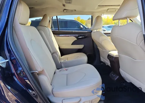 2021 Toyota Highlander Hybrid Limited z USA, uszkodzony, nr VIN 5TDXBRCH8MS054602